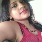 Desi Aunty Showing Armpits in Sleeveless Blouse Images