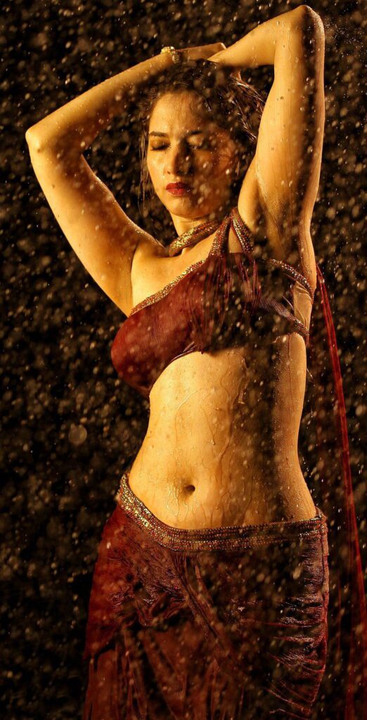 Tamannaah Bhatia hot armpits and navel photos. Tamannaah hairy armpits